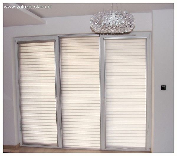 Srebrne kasety rolet duo -bezinwazyjny montaż kaset pod nawiewnikami okiennymi