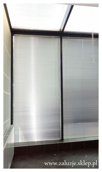 Żaluzje aluminiowe poziome na wymiar 