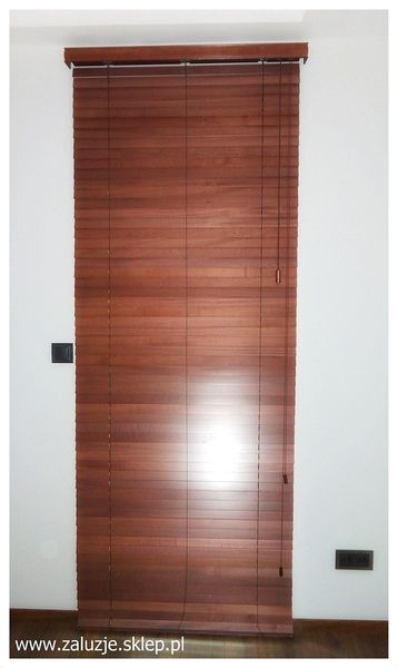  żaluzje drewniane, zamówienie, Sosnowiec, elegancja, trwałość.