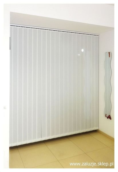 Verticale pionowe na zamówienie.