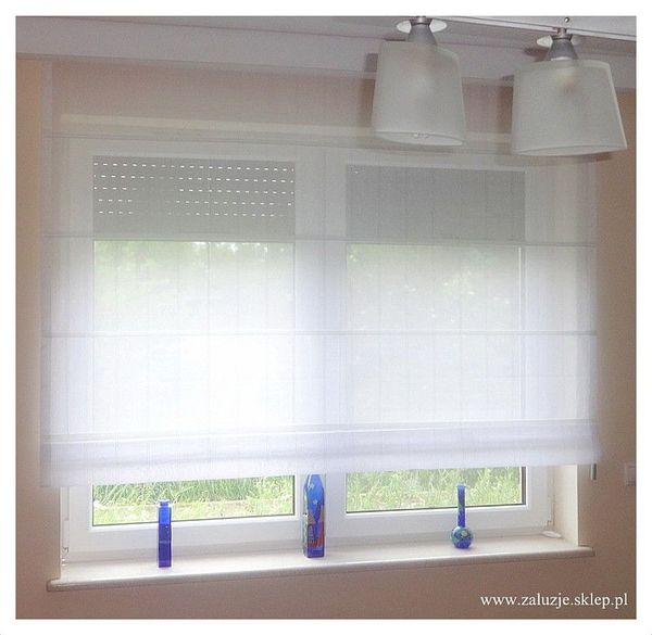 Roleta na okno transparentna