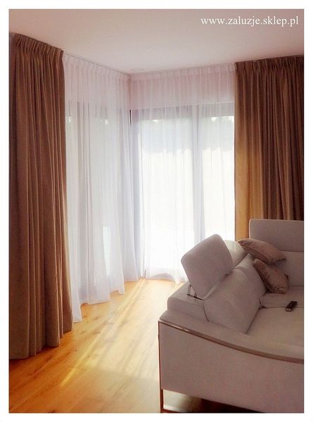 Zasłony i firany - twórz wyjątkową atmosferę w swoim wnętrzu.