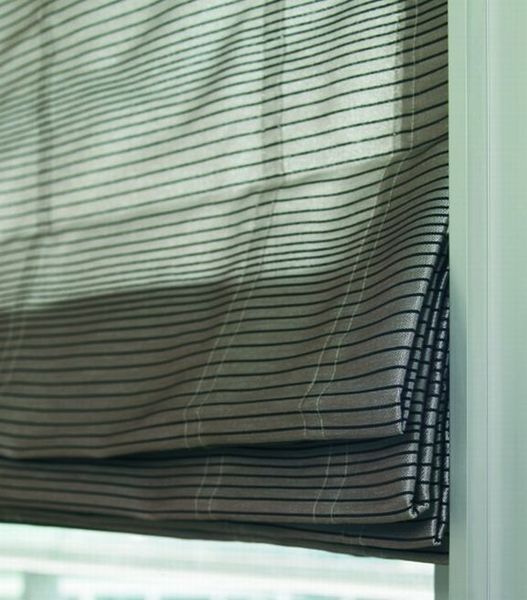  Rzymska roleta materiałowa - elegancja i funkcjonalność w jednym. Idealna do salonu. Wybierz spośród różnych tkanin, kolorów i wzorów.