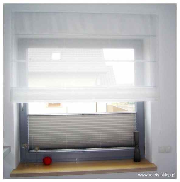 Szukasz funkcjonalnych i stylowych rozwiązań do okien w Katowicach? Oferujemy plisy materiałowe i rolety rzymskie. Profesjonalne doradztwo, wykonanie na wymiar i montaż.