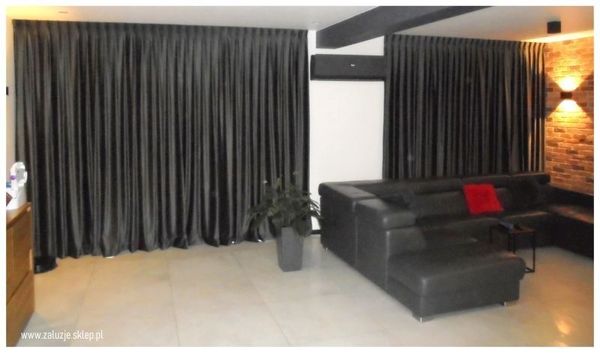 Zasłony FLEX Akces - elegancja i precyzyjna regulacja światła.