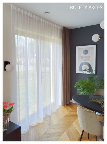 Harmonijne dopasowanie: zasłony i firany na szynach KS.
