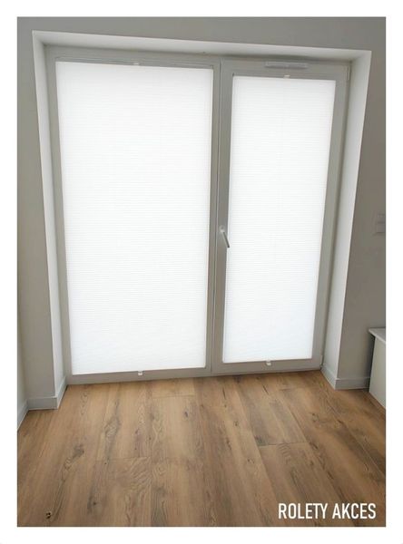 Lekka plisa Duetta – ochrona i styl bez termoizolacji.